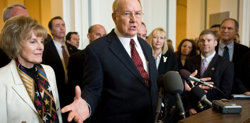 James Dobson, le chef homophobe de l'accent mis sur la famille, mort à 89 ans