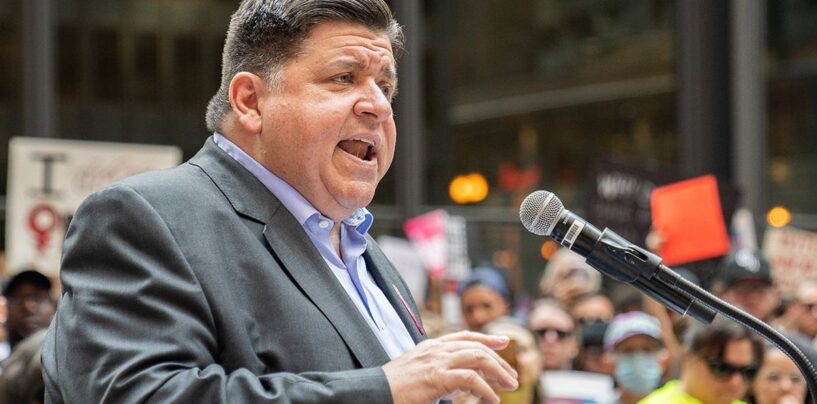L'Illinois lance le premier hotline LGBTQ + LGBTQ +