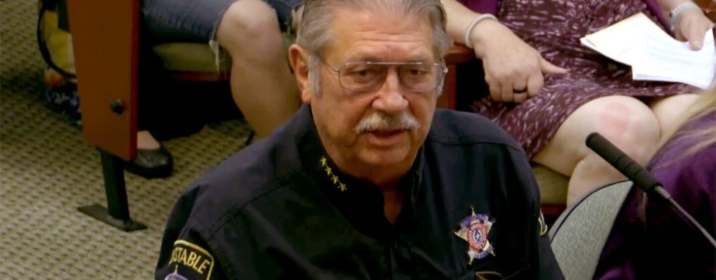 Le constable du Texas dit aux législateurs «Nous ne sommes pas intéressés à être la police du pot» à l'audience du projet de loi sur les toilettes