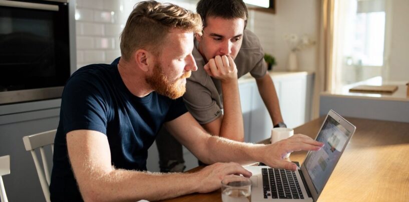 Les «thérapeutes de l'IA» peuvent-ils aider à sauver les personnes LGBTQ +?