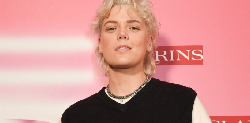 Betty qui veut «tenir de l'espace» pour les lesbiennes tombant amoureuses des hommes et nous en sommes tellement au-dessus