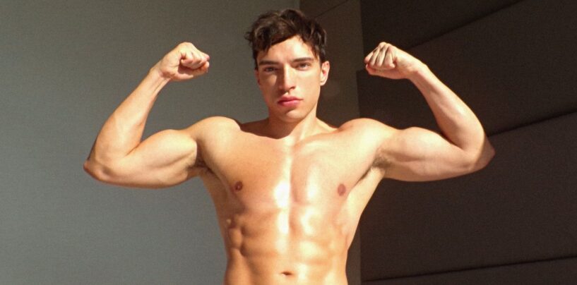 L'ancienne star de Disney Channel Franek Skywalker taquine le contenu sexy de ses seulsfans