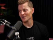 Le fondateur de Crumbl Cookies Sawyer Hemsley sort en tant que gay