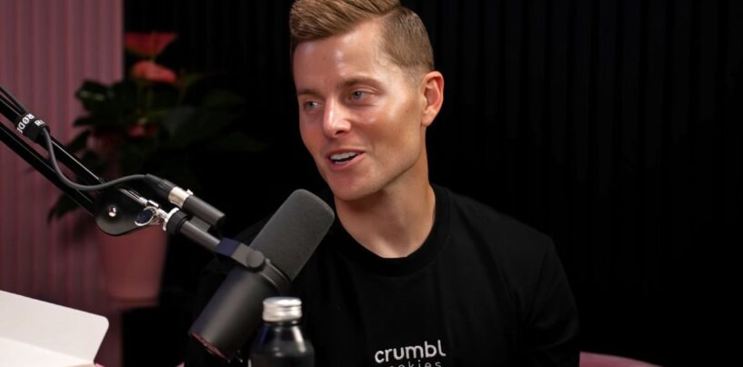 Le fondateur de Crumbl Cookies Sawyer Hemsley sort en tant que gay