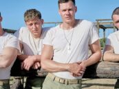 Nicholas Galitzine & Bill Skarsgård se glisse en uniforme pour le moustique bol – voici ce que nous savons