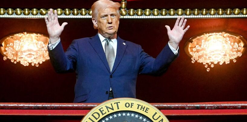 Fraîchement sorti en prenant le contrôle de la police de DC, Trump annonce qu'il accueillera la diffusion télévisée du Kennedy Center de CBS