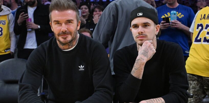 Le fils de David Beckham, Roméo, se déshabille dans de nouveaux photoshoot et gays s'écrase
