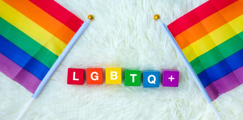 Les tests en ligne d’orientation sexuelle pour savoir si on est gay : utiles ou juste un jeu ?