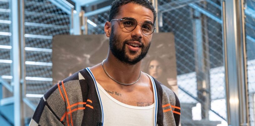 Mason Gooding montre ses muscles et ses tatouages ​​dans une nouvelle photo sexy et cela entraîne les gays sauvages