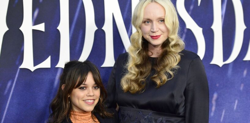 Regardez Jenna Ortega et Gwendoline Christie se faire sévèrement dans l'interview 'Mercredi', tandis que les lesbiennes se pâle
