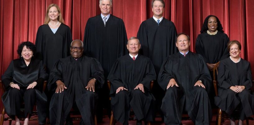 US Supreme Court Conserve avec un étudiant transgenre sur l'utilisation de la salle de bain pour l'instant