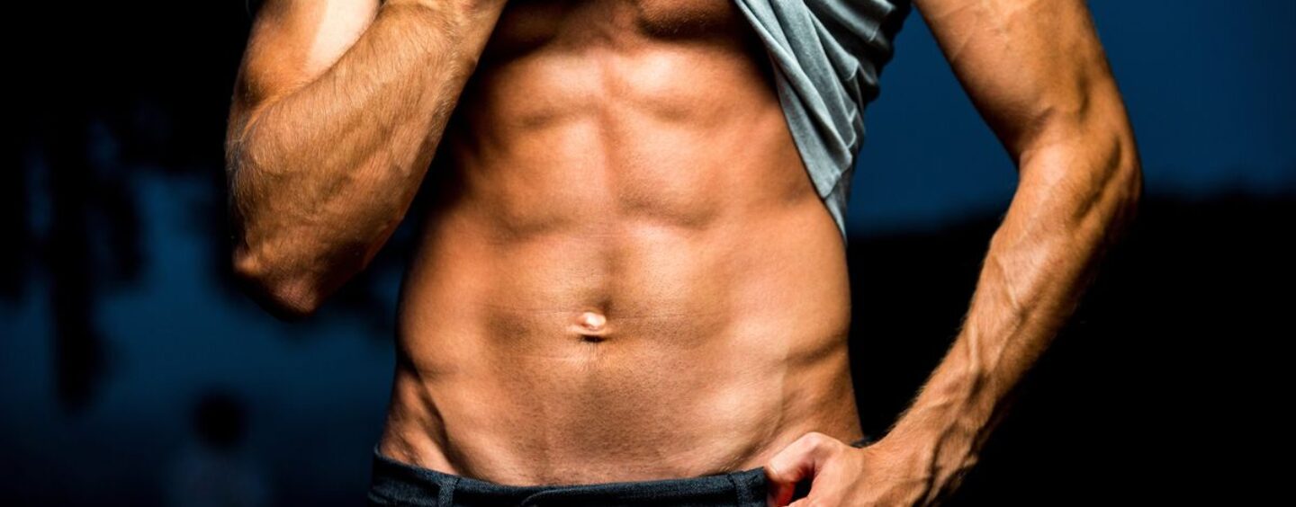 Les gays définissent la «ligne V» avec des photos sexy d'hommes presque nus qui vous feront baver