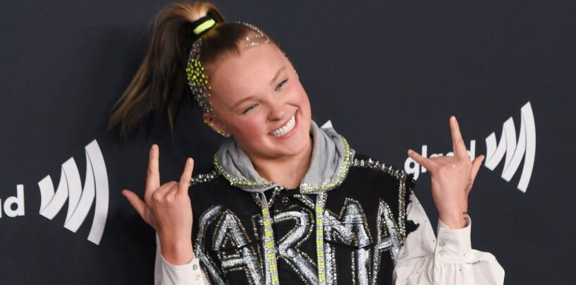 JoJo Siwa dit que les gens LGBTQ + l'ont «tourné» après avoir fréquenté Chris Hughes