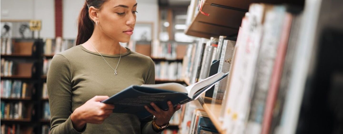 Les bibliothèques de l'État de l'Alabama peuvent interdire des livres qui «représente positivement les sujets transgenres