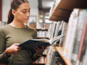 Les bibliothèques de l'État de l'Alabama peuvent interdire des livres qui «représente positivement les sujets transgenres
