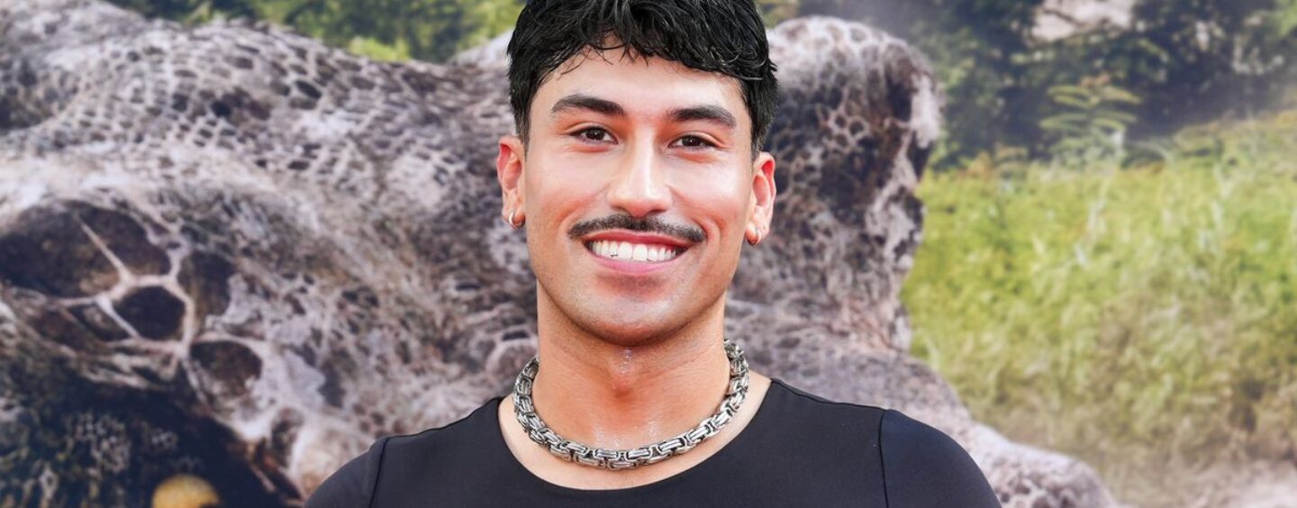 Rencontrez Eric Sedeño – Le bel influenceur gay secouant son gâteau sur Tiktok