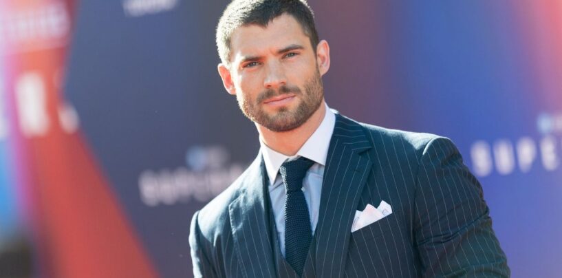 Le géant de David Corenswet «  Superman '' Bulge dans une nouvelle photo a les gays haletants