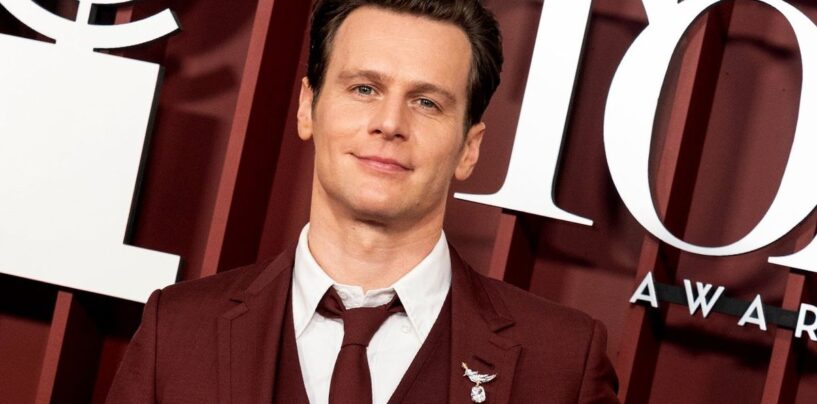 Jonathan Groff dit portant que les coups éveillés en cuir en cuir en moi '