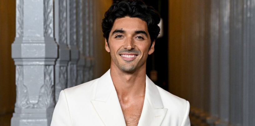 Taylor Zakhar Perez se déshabille dans de nouvelles photos de vacay et les fans brûlent