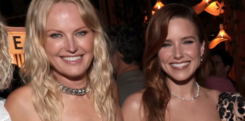 Malin Akerman et Sophia Bush sur le rotation, embrassant Brittany Snow & Fluid Sexuality