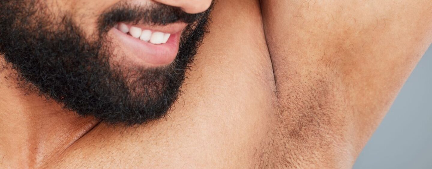 Le déodorant du corps entier est tendance – les gens LGBTQ + en ont-ils vraiment besoin? Les experts en santé pèsent