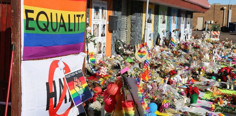 Les fédéraux frottent tranquillement les personnes transgenres des rapports de sécurité nationale sur les menaces à la communauté LGBTQ +
