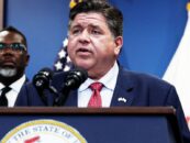 Alors que Trump prévoit d'envahir Chicago, le gouverneur de l'Illinois JB Pritzker nous implore de réfléchir à «Qu'est-ce qui vient ensuite?