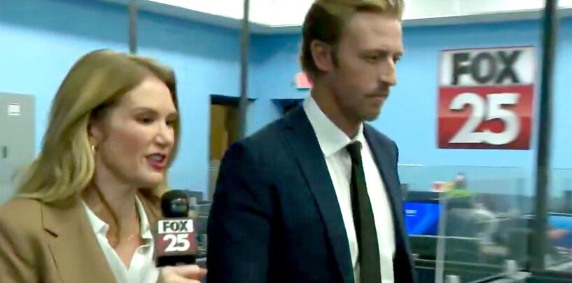 Regardez Ryan Walters fuir littéralement les questions de l'ancre de l'Oklahoma News après avoir dit à Fox News qu'il démissionne