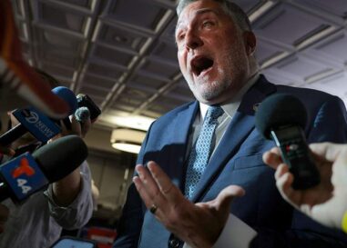 Les démocrates de Virginie appellent le républicain John Reid à quitter la race du lieutenant-gouverneur dans le scandale du porno nazi