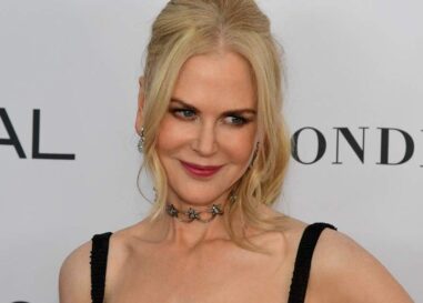 La théorie du complot saphique Nicole Kidman qui apporte de la joie aux lesbiennes partout, a expliqué