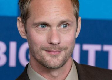 Alexander Skarsgård est-il sorti avec désinvolture? Voici pourquoi les fans le perdent