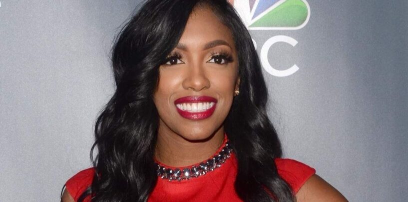 La star de Real Housewives of Atlanta Porsha Williams laisse tomber avec désinvolture qu'elle sort avec une femme