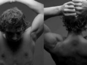 Connor Storrie se déshabille avec juste une serviette sur une nouvelle photo sexy pour Heated Rivalry
