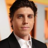 Lukas Gage parle d'abus sexuels, d'abandon et bien plus encore dans une nouvelle interview