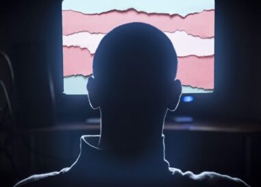 Qu'est-ce que «transmaxxing»? La tendance toxique de l'incel expliquée par les experts en santé mentale