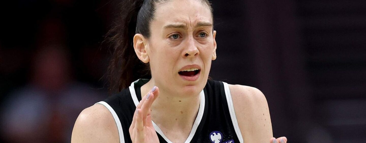 Les hommes parient sur les cycles menstruels des joueuses de la WNBA, c'est dingue