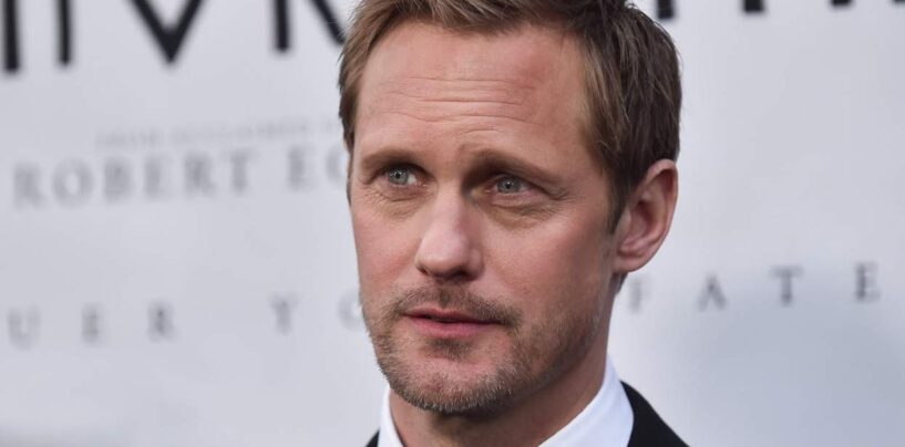 Retour en arrière : vous vous souvenez quand Alexander Skarsgård s'est présenté à l'avant-première d'un film en pleine drague ?