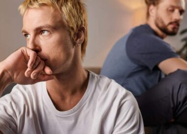 Êtes-vous en train d'être « largué en silence » ? Des experts en rencontres LGBTQ+ expliquent la dernière tendance en matière de rupture toxique