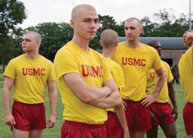 Boots : Comment l'histoire d'une Marine enfermée est devenue une série Netflix