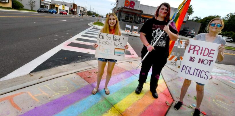 Les États rouges détruisent leurs passages pour piétons arc-en-ciel. Voici ce que vous devez savoir