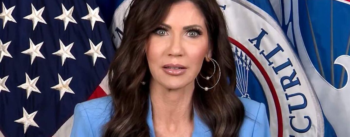 Kristi Noem dirige une agence de marketing numérique vantant sa beauté et sa stupidité tout en ignorant la sécurité américaine