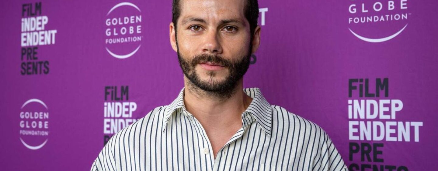 Les photos torse nu et mouillées de Dylan O'Brien vous feront haleter