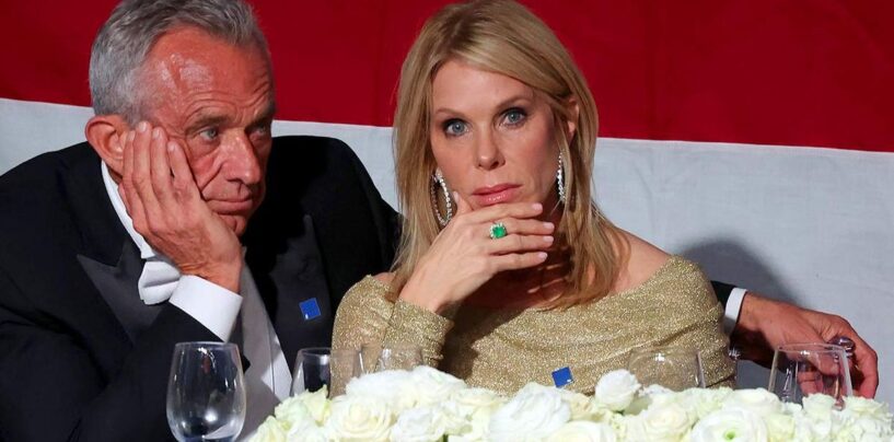 Cheryl Hines est-elle publiquement obligée de freiner son enthousiasme pour RFK Jr. ?