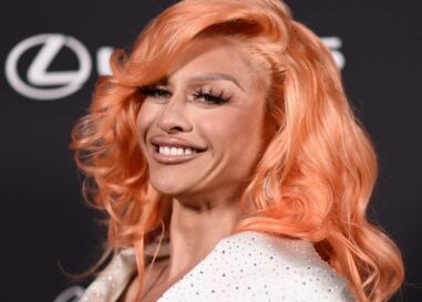 Sasha Colby entame une autre relation et les saphiques sont ravis