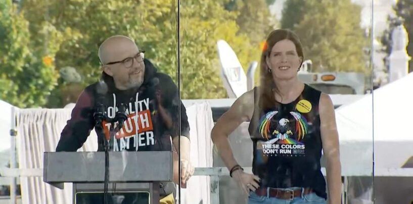 Un rassemblement massif « No Kings » à Washington réunit des défenseurs des droits LGBTQ+ : « C'est aussi mon pays »