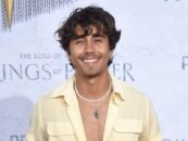 Michael Cimino montre ses abdos sexy dans un nouveau selfie épicé au gymnase et les gays transpirent