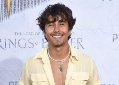 Michael Cimino montre ses abdos sexy dans un nouveau selfie épicé au gymnase et les gays transpirent