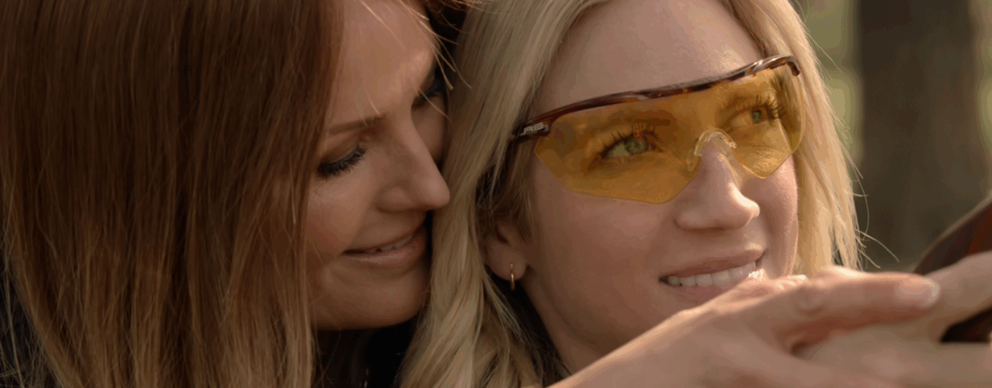 Malin Åkerman explique comment les scènes de sexe avec Brittany Snow sont devenues stimulantes sur le tournage de The Hunting Wives