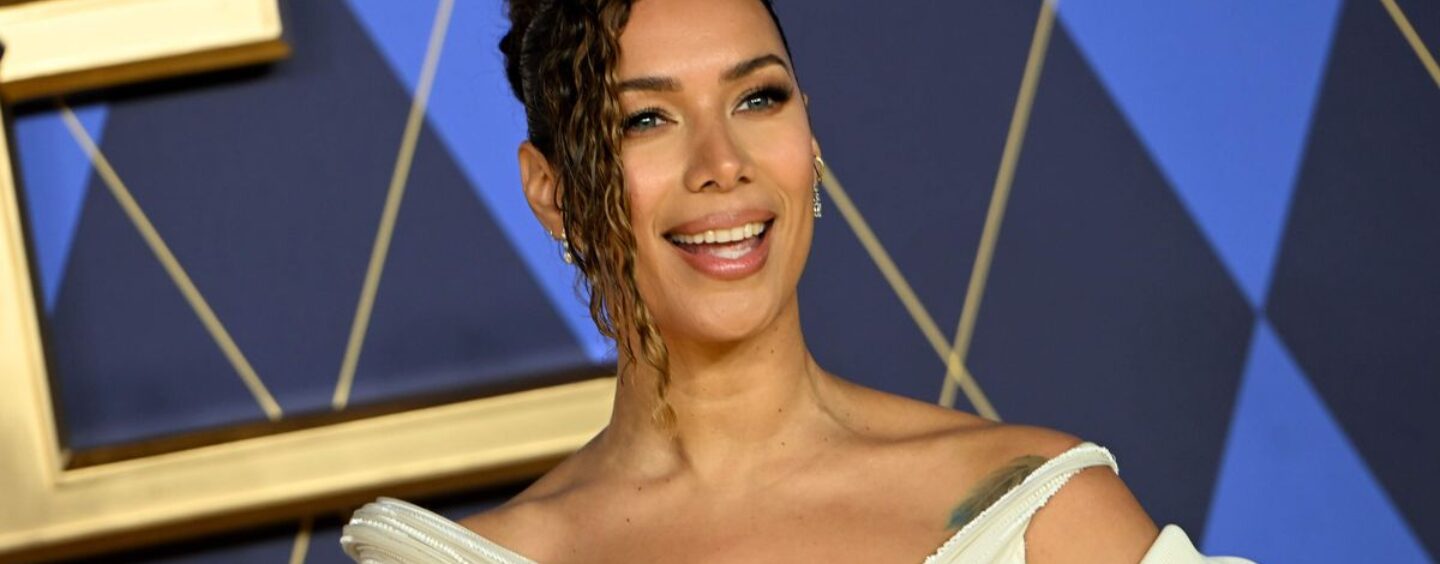 Leona Lewis fait l'éloge des drag queens et de ses fans gays : « Je veux juste leur rendre cet amour ! »