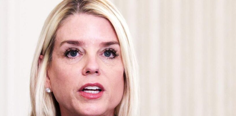 Le juge rejette l’assignation à comparaître du ministère de la Justice contre un prestataire de soins de santé trans en télésanté